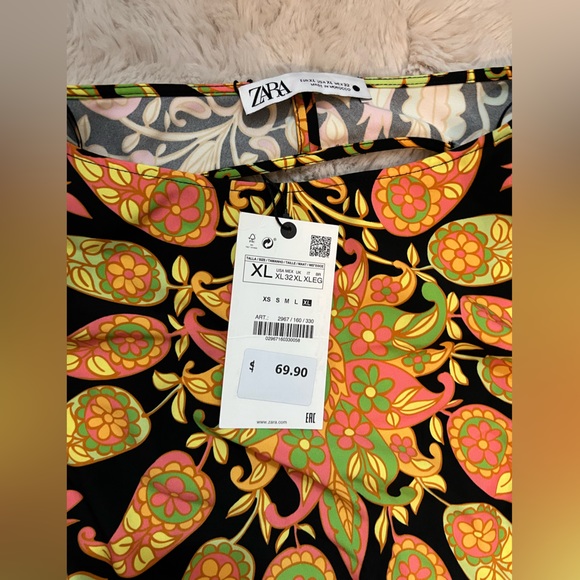 Zara - Picture 2 of 4